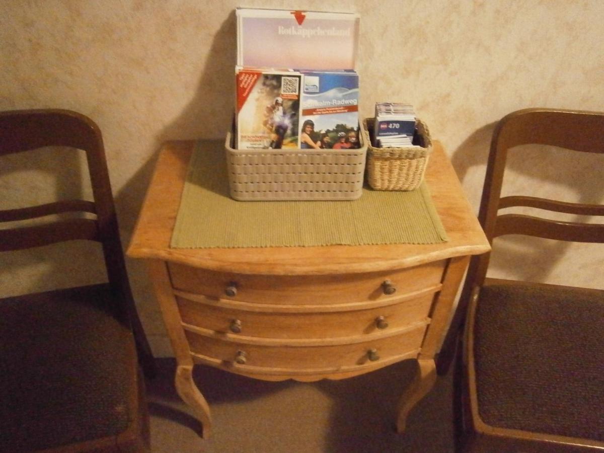 Ferienwohnung An Der Schlier Neuental Екстер'єр фото